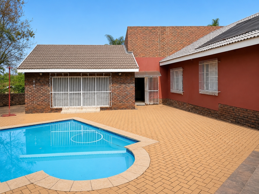5 Bedroom Property for Sale in Cashan North West